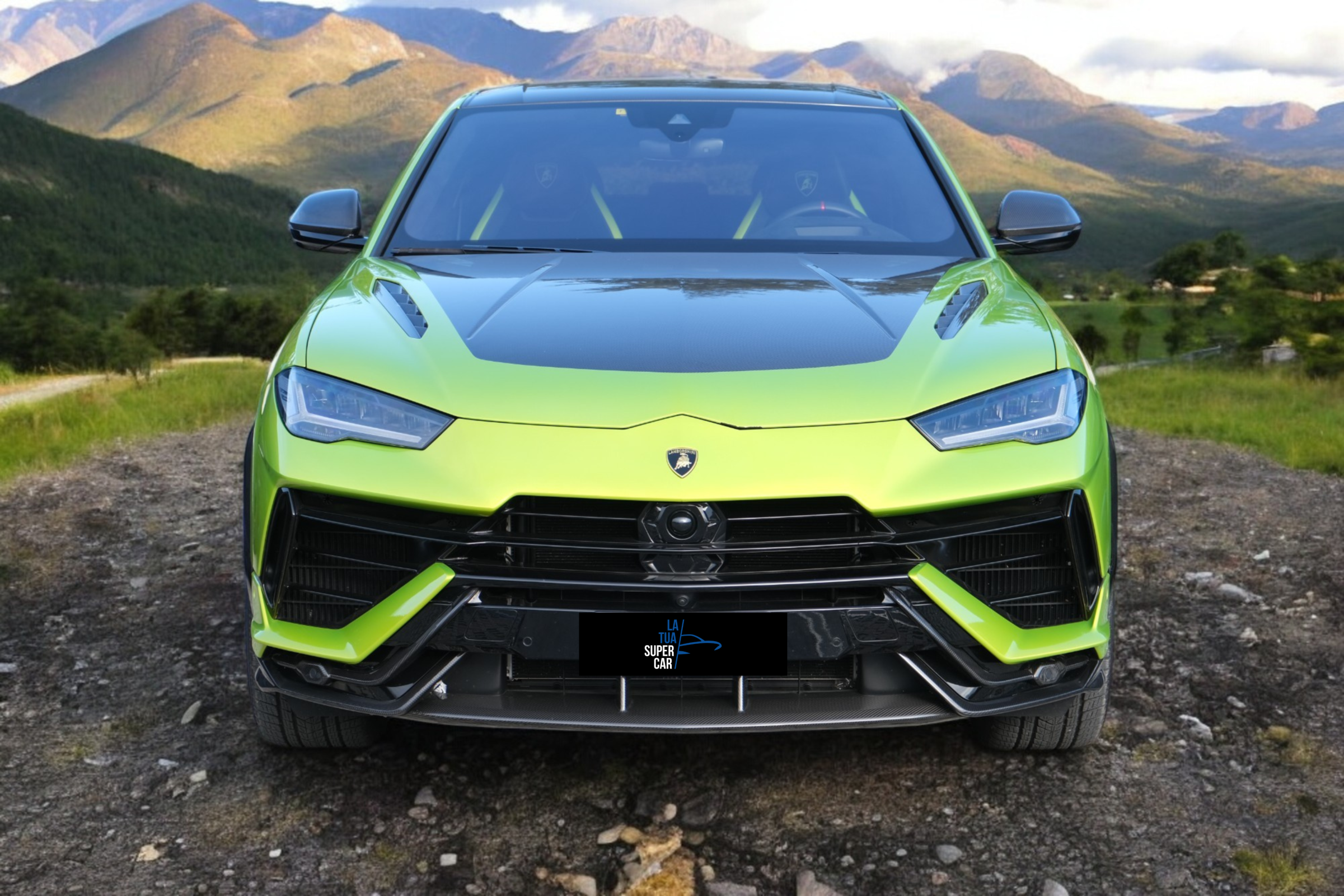 NOLEGGIA LAMBORGHINI URUS NOLEGGIO URUS