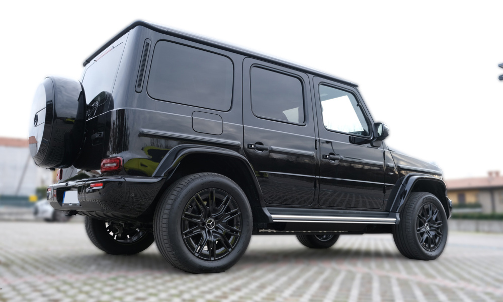 Mercedes Classe G fiancata