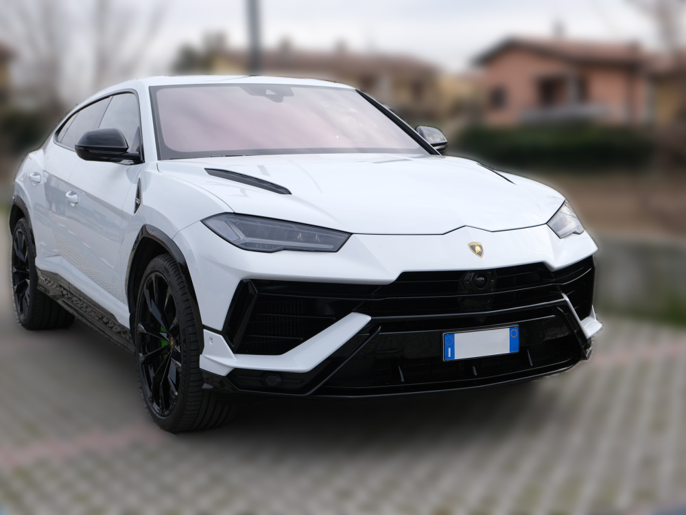 Noleggio Lamborghini Urus S